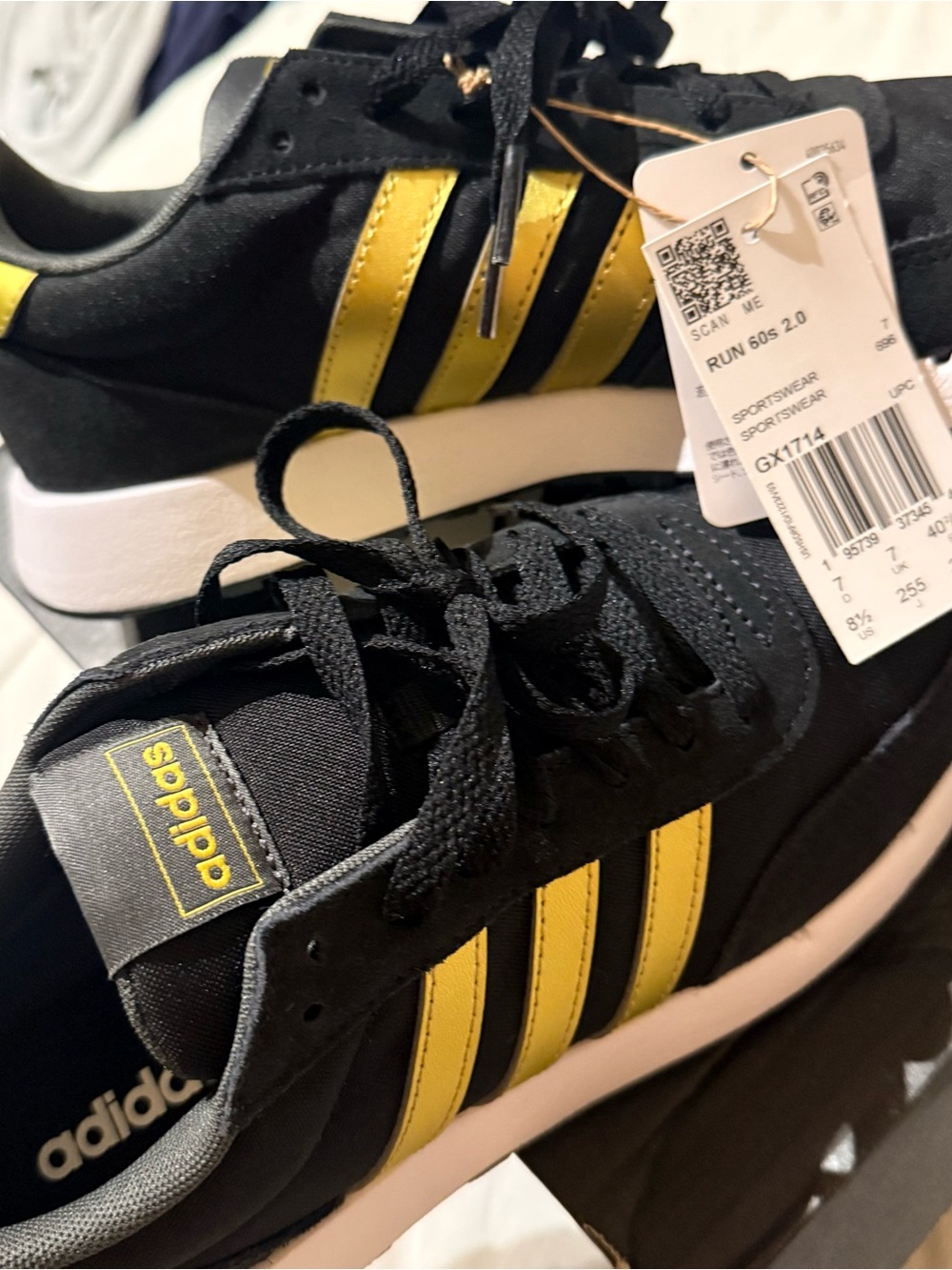 adidas Run 60s 2.0. Womens Size 8.5. NWT